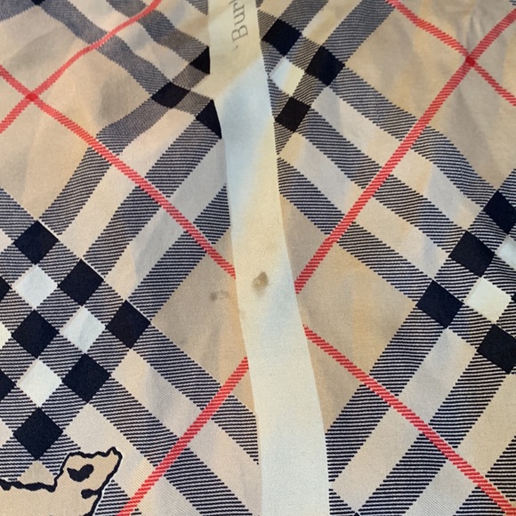 Burberry. VINTAGE Scarf. Fair condition. Prices to sell - Picture 7 of 9